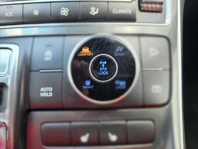 used 2023 Hyundai Santa Fe car, priced at $27,900