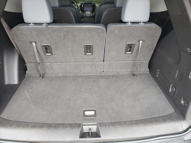 used 2021 Chevrolet Traverse car, priced at $28,900