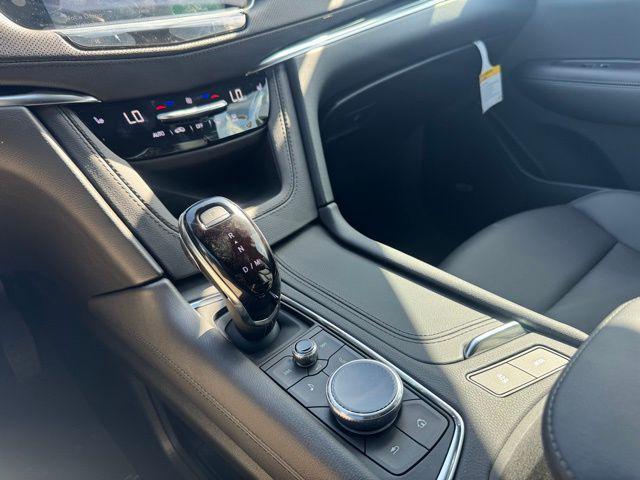 new 2025 Cadillac XT6 car, priced at $52,214