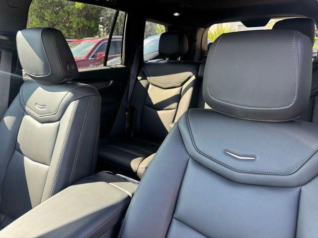 new 2025 Cadillac XT6 car, priced at $52,214