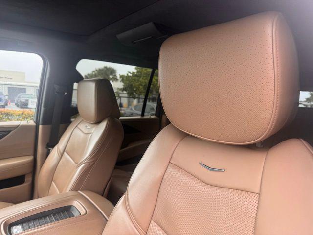 used 2019 Cadillac Escalade ESV car, priced at $40,751