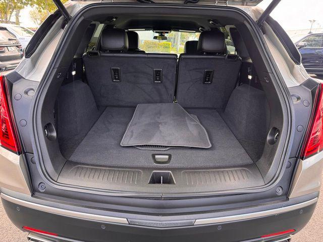 used 2022 Cadillac XT5 car, priced at $26,995