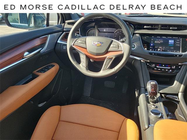 new 2025 Cadillac XT5 car