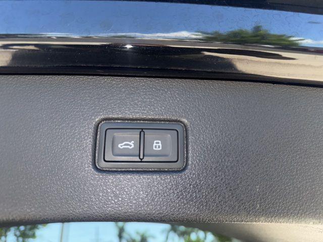 used 2023 Audi Q7 car, priced at $35,995