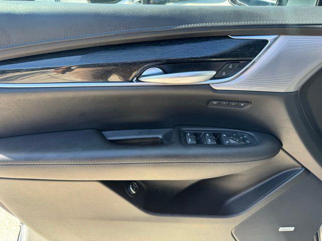 used 2023 Cadillac XT5 car, priced at $28,995