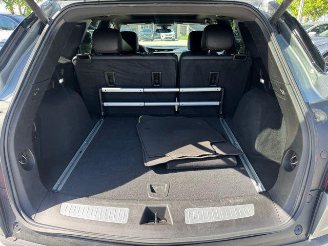 used 2023 Cadillac XT5 car, priced at $28,995