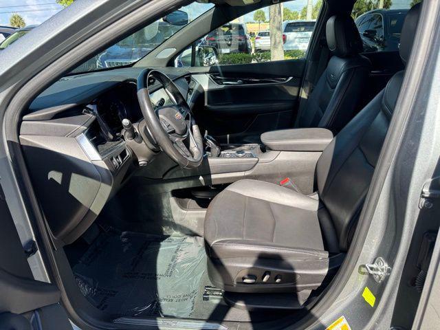 used 2023 Cadillac XT5 car, priced at $28,995