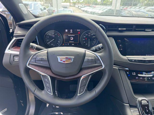new 2025 Cadillac XT5 car, priced at $58,835