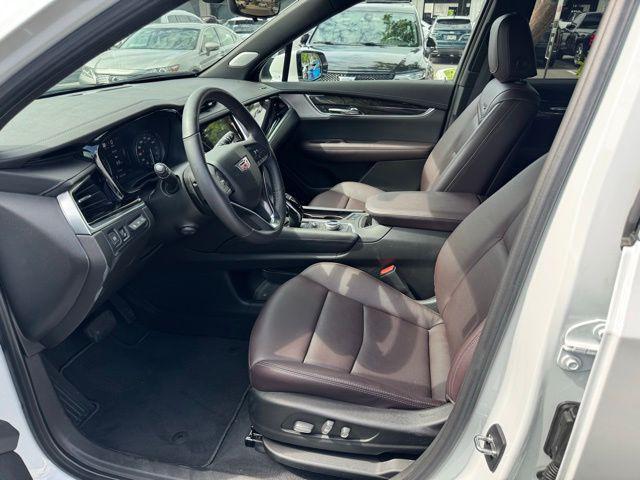 used 2023 Cadillac XT6 car, priced at $39,495