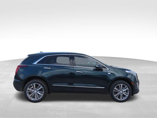 new 2025 Cadillac XT5 car, priced at $52,615