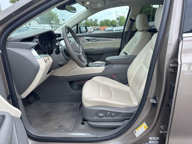 used 2023 Cadillac XT5 car, priced at $34,177
