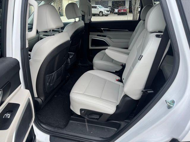 used 2023 Kia Telluride car, priced at $32,995