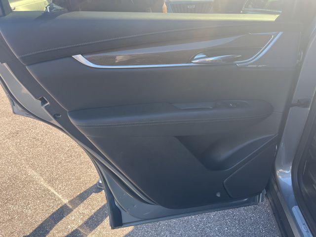 used 2023 Cadillac XT6 car, priced at $41,445