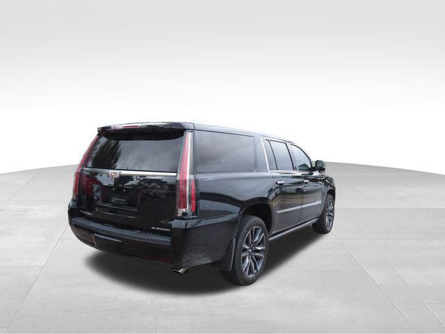 used 2020 Cadillac Escalade ESV car, priced at $43,974