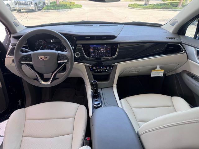 used 2025 Cadillac XT6 car, priced at $49,995