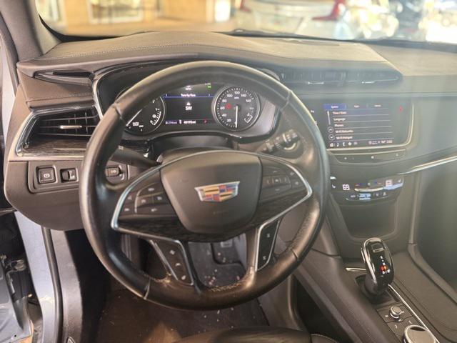 used 2021 Cadillac XT5 car, priced at $31,999