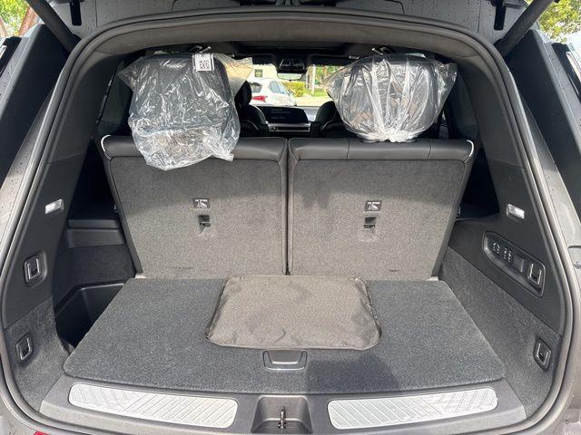 new 2026 Cadillac VISTIQ car, priced at $101,613