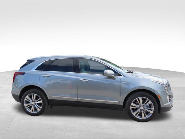 used 2024 Cadillac XT5 car, priced at $42,124