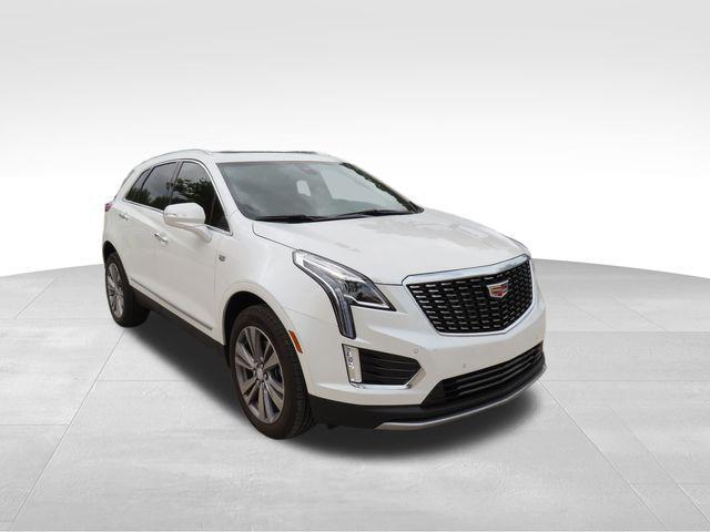 new 2025 Cadillac XT5 car, priced at $54,215