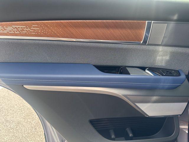 new 2026 Cadillac VISTIQ car, priced at $95,114