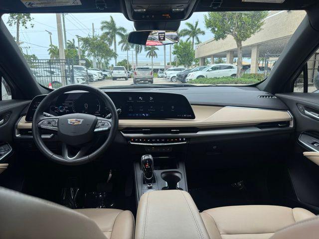 used 2024 Cadillac XT4 car, priced at $29,992