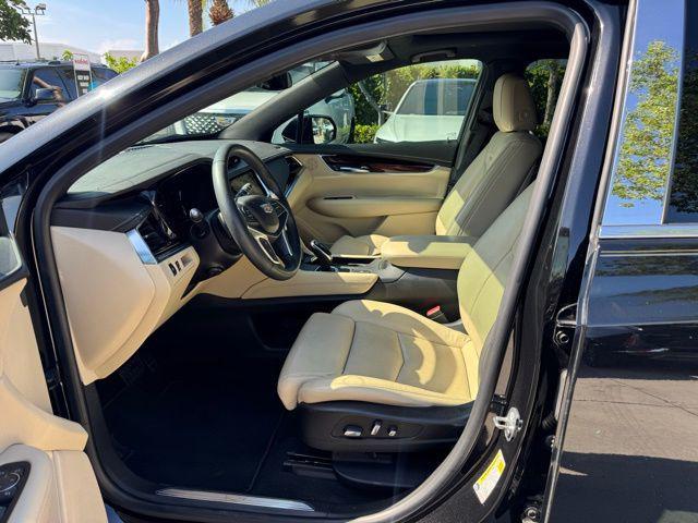 used 2017 Cadillac XT5 car, priced at $18,715