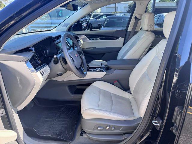 used 2023 Cadillac XT6 car, priced at $34,677