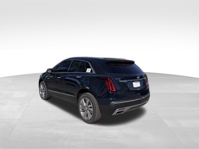 new 2025 Cadillac XT5 car, priced at $55,114