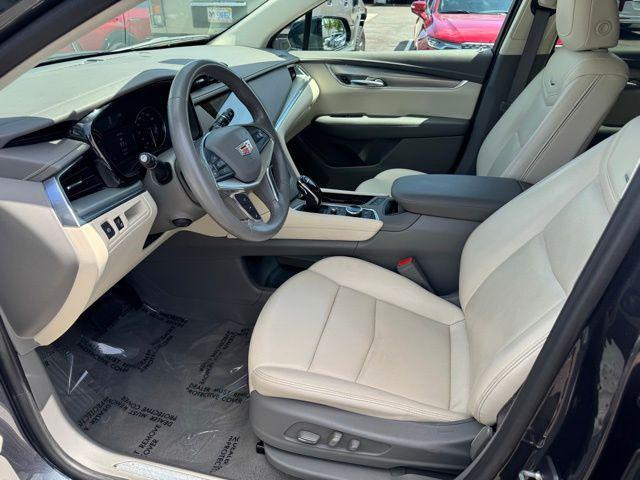 used 2022 Cadillac XT5 car, priced at $31,504