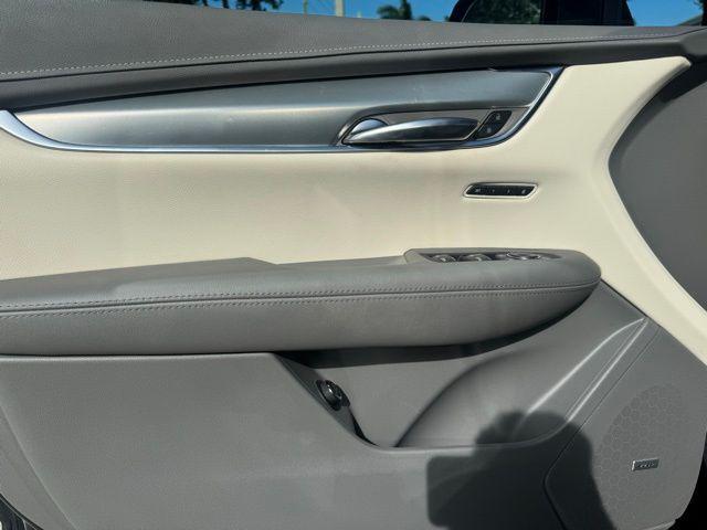used 2022 Cadillac XT5 car, priced at $35,995