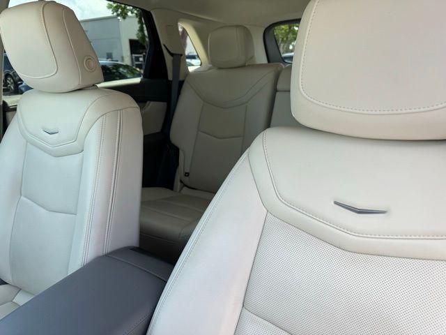 used 2022 Cadillac XT5 car, priced at $31,504