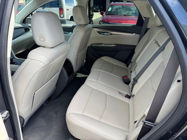 used 2022 Cadillac XT5 car, priced at $31,504