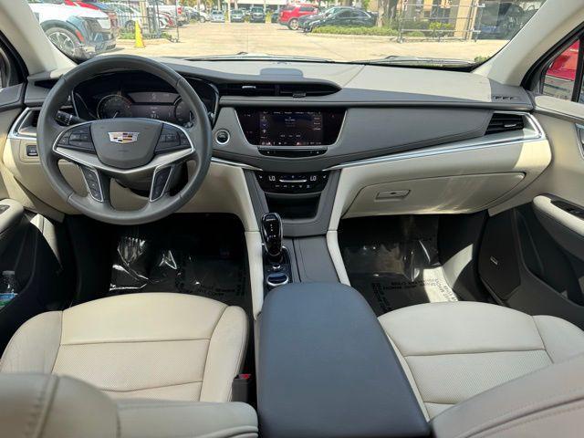 used 2022 Cadillac XT5 car, priced at $31,504