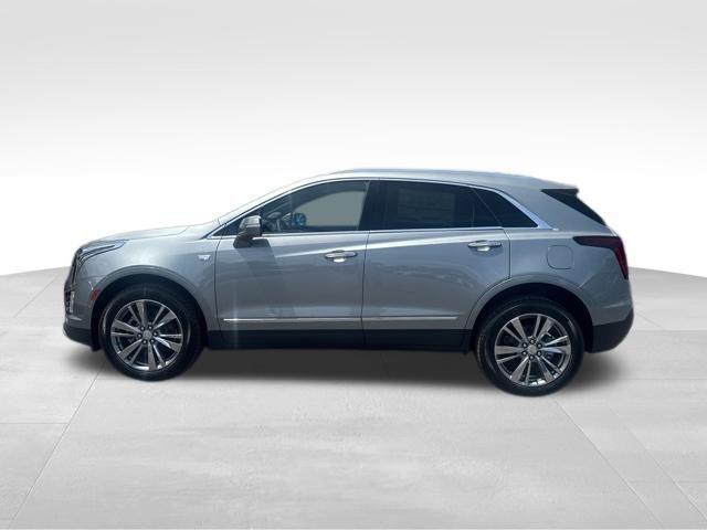 new 2025 Cadillac XT5 car, priced at $55,074