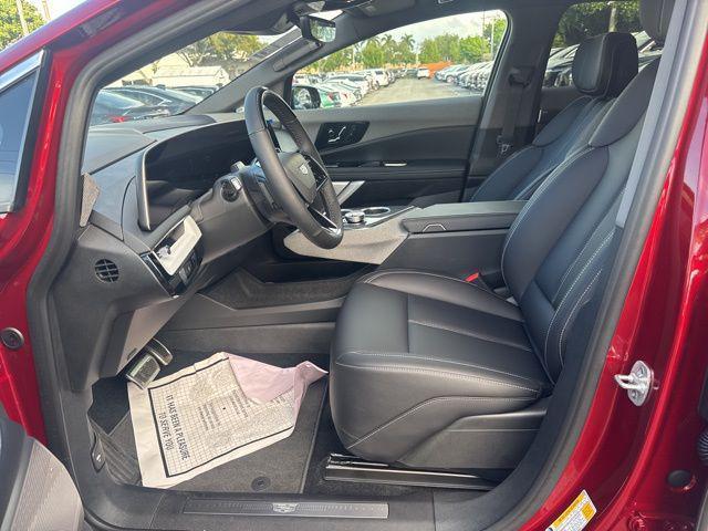 new 2025 Cadillac OPTIQ car, priced at $58,393