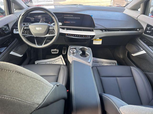 new 2025 Cadillac OPTIQ car, priced at $58,393