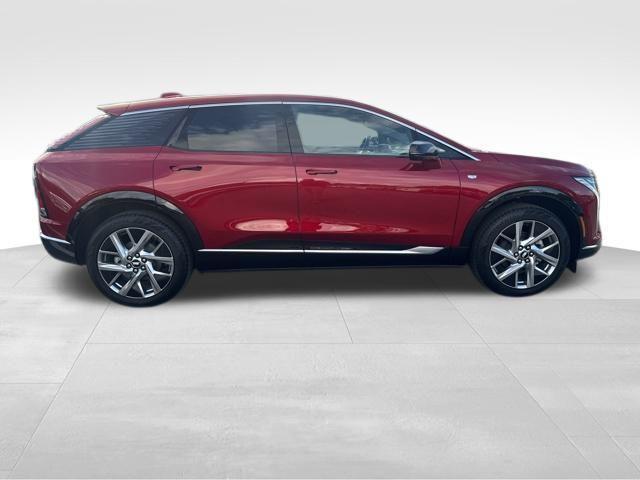 new 2025 Cadillac OPTIQ car, priced at $58,393