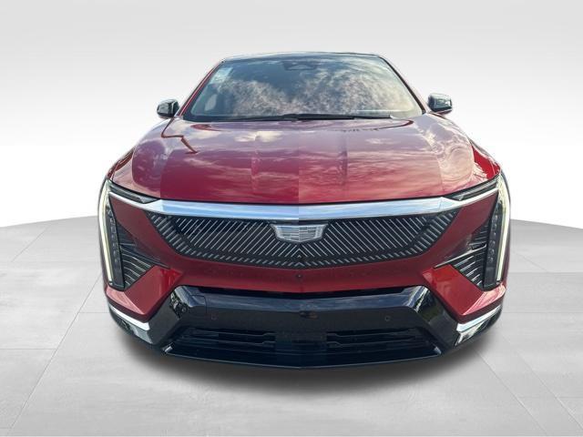new 2025 Cadillac OPTIQ car, priced at $58,393