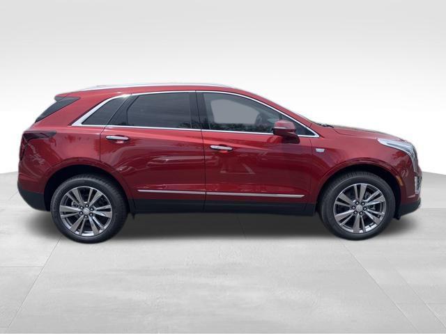 new 2025 Cadillac XT5 car, priced at $53,614
