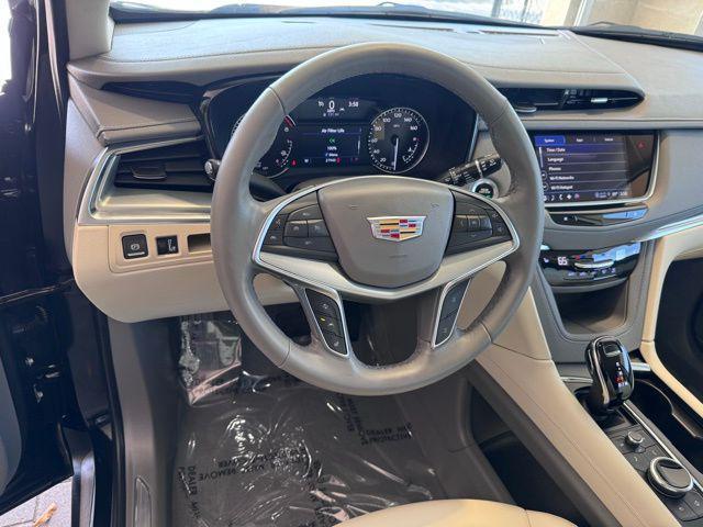 used 2022 Cadillac XT5 car, priced at $32,215