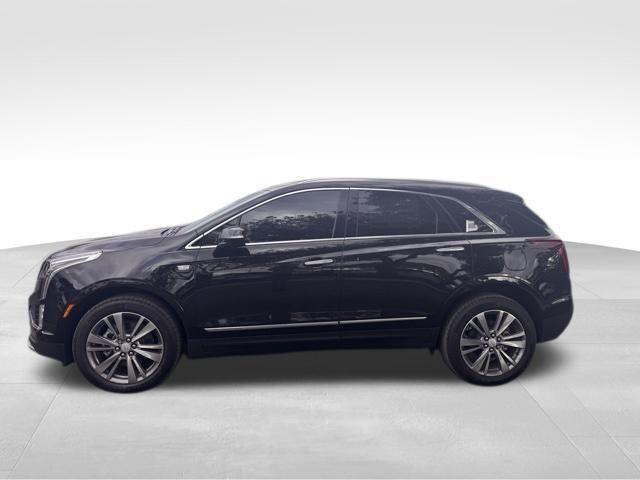 new 2025 Cadillac XT5 car, priced at $54,060