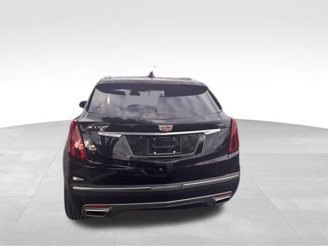 new 2025 Cadillac XT5 car, priced at $54,060