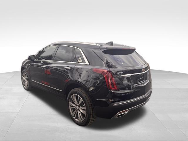 new 2025 Cadillac XT5 car, priced at $54,060