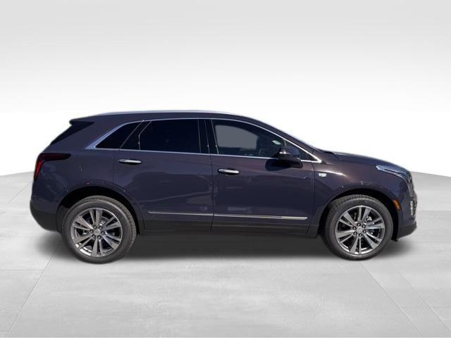 new 2025 Cadillac XT5 car, priced at $53,914