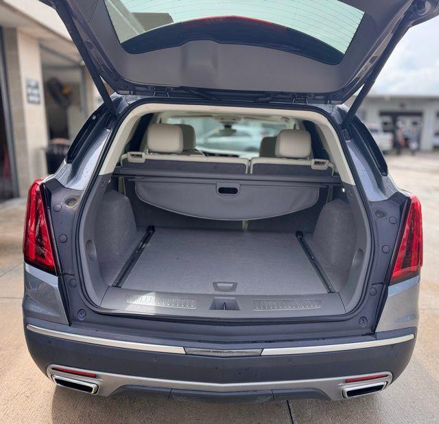 used 2021 Cadillac XT5 car, priced at $29,499