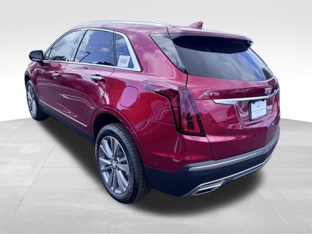 new 2025 Cadillac XT5 car, priced at $58,135