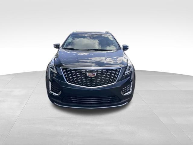 new 2025 Cadillac XT5 car, priced at $53,914