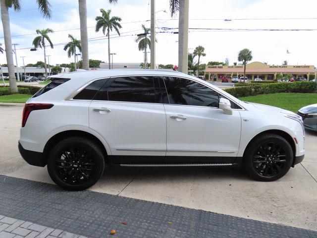 used 2021 Cadillac XT5 car, priced at $33,999