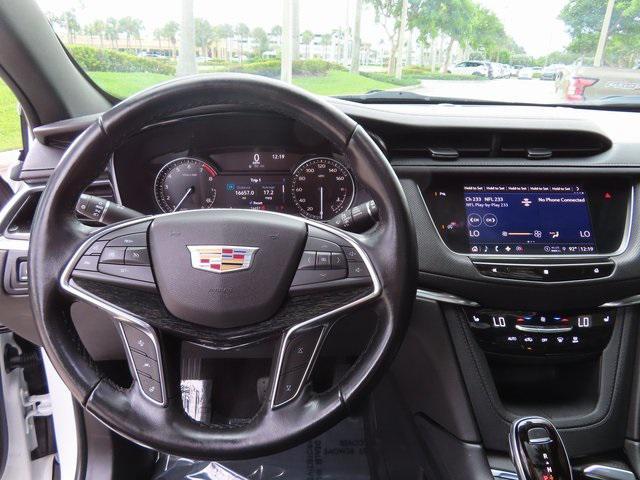 used 2021 Cadillac XT5 car, priced at $33,999