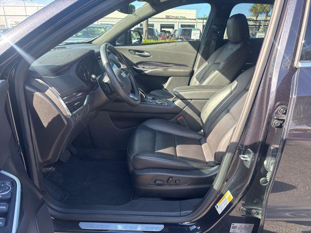 used 2023 Cadillac XT4 car, priced at $25,229